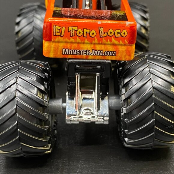 Monster Jam El Toro Loco 1:64 Diecast Monster Truck Spin Master Orange - Picture 10 of 16